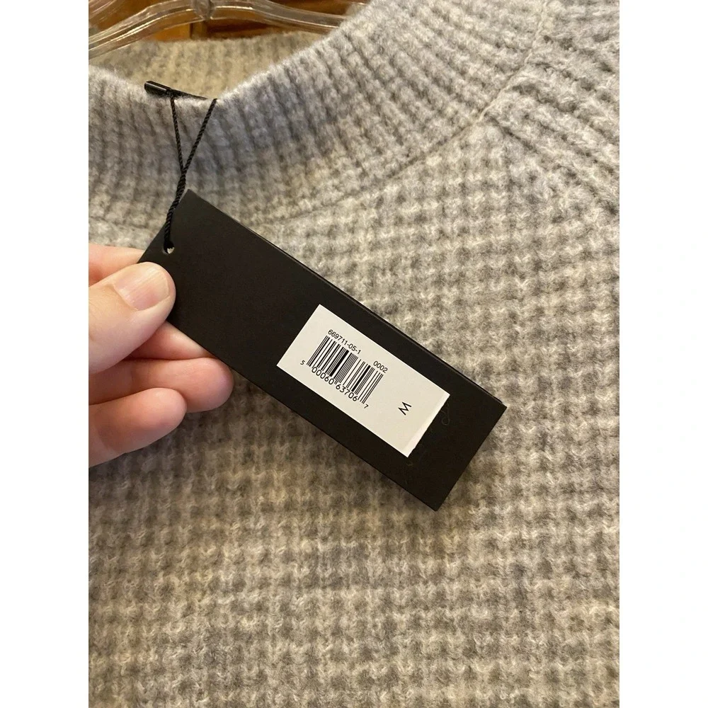 NWT Banana Republic AIRE WAFFLE-KNIT SWEATER Yarn Gray Medium Chunky Knit